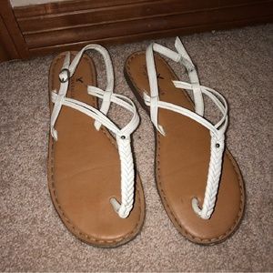 American Eagle sandles